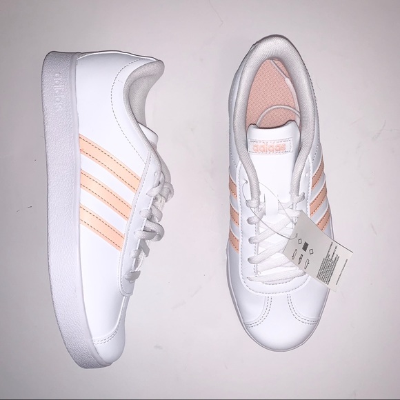 adidas Shoes - ADIDAS | NWOB Women’s White 3 Stripe Sneaker Sz 6